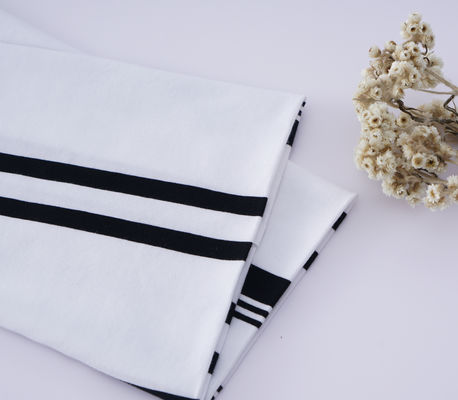 Un buon prezzo. Tessuto a maglia a strisce resistente all'usura, traspirante ed ecologico in linea