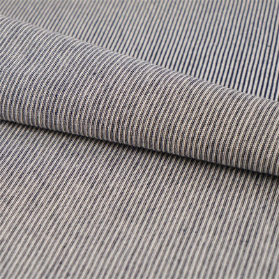 Un buon prezzo. Tissu a maglia a strisce per abbigliamento casual in linea