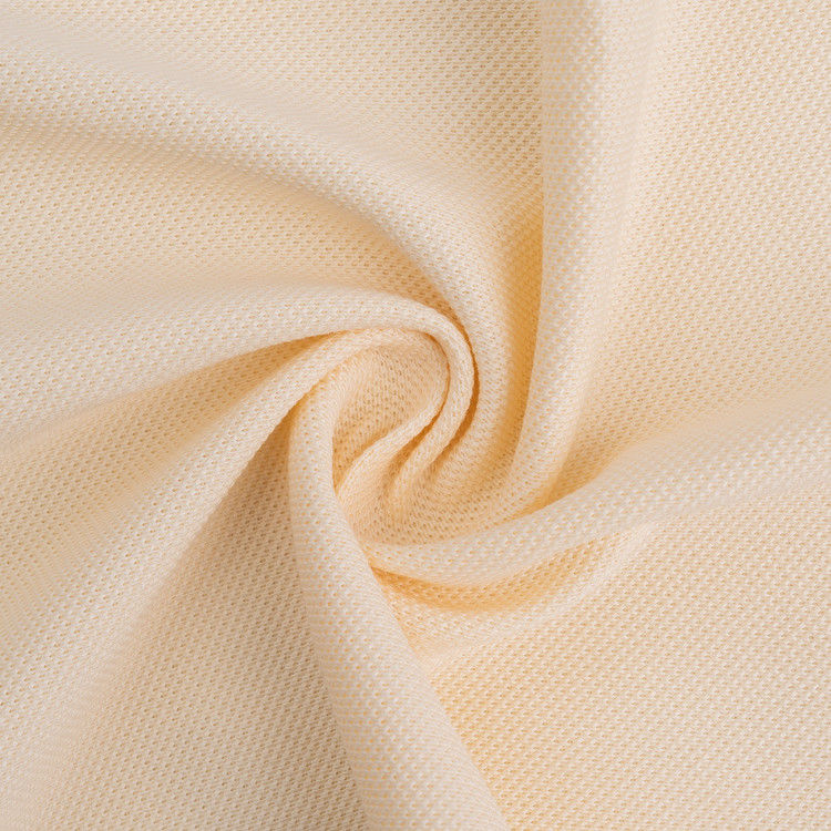 Fabbricazione a doppio filo di cotone Pique resistente alle rughe Materiale per magliette di colore puro
