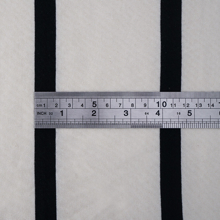Elegante e resistente Comodo e doppio filato di cotone semplice Tessuto di cotone a righe per maglietta