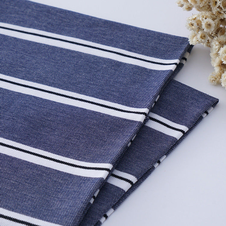 Naturale sensazione e buona consistenza Comodo tessuto a maglia a righe per polo