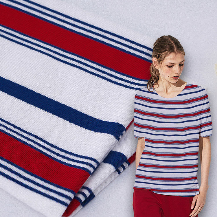 Elegante e elegante vicino alla pelle Tessuto di cotone a strisce traspirante per maglietta