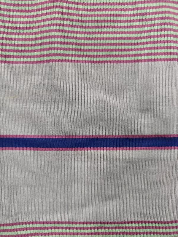 Tessuto a maglia a strisce morbido e adatto alla pelle, confortevole e traspirante per magliette casual