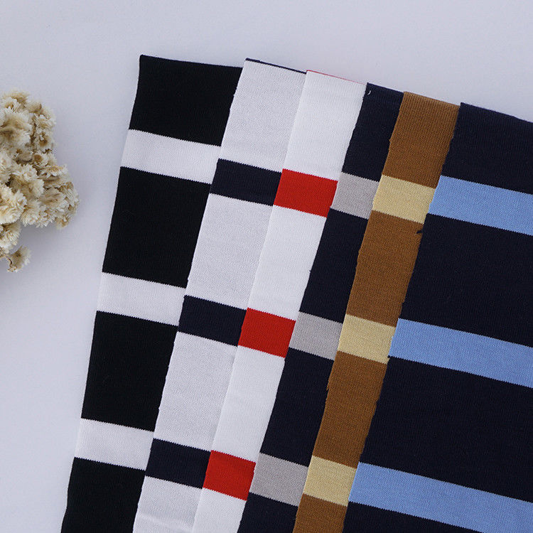 Cotton pettinato e traspirante facile da curare tessuto a strisce per abiti a maniche lunghe