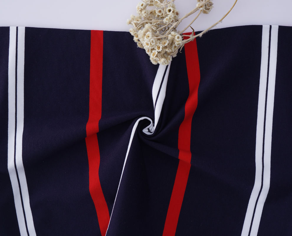 Stoffa a maglia a strisce naturale e ecologica per polo