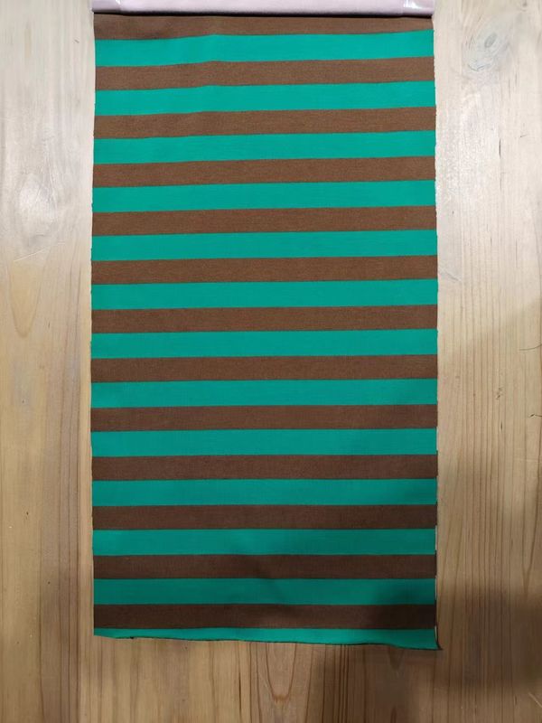 Tessuto a maglia a strisce traspirante, ecologico e naturale, adatto alla pelle, da indossare casualmente