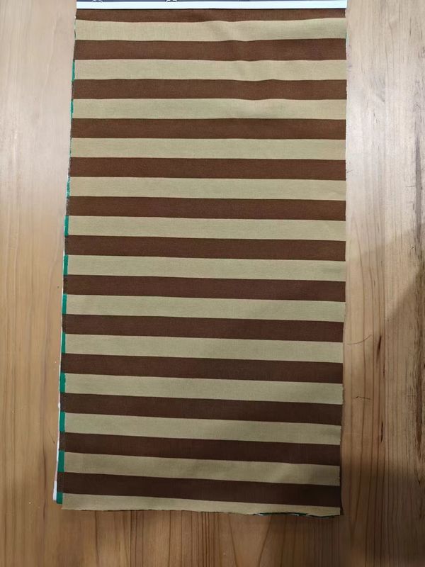Tessuto a maglia a strisce traspirante, ecologico e naturale, adatto alla pelle, da indossare casualmente