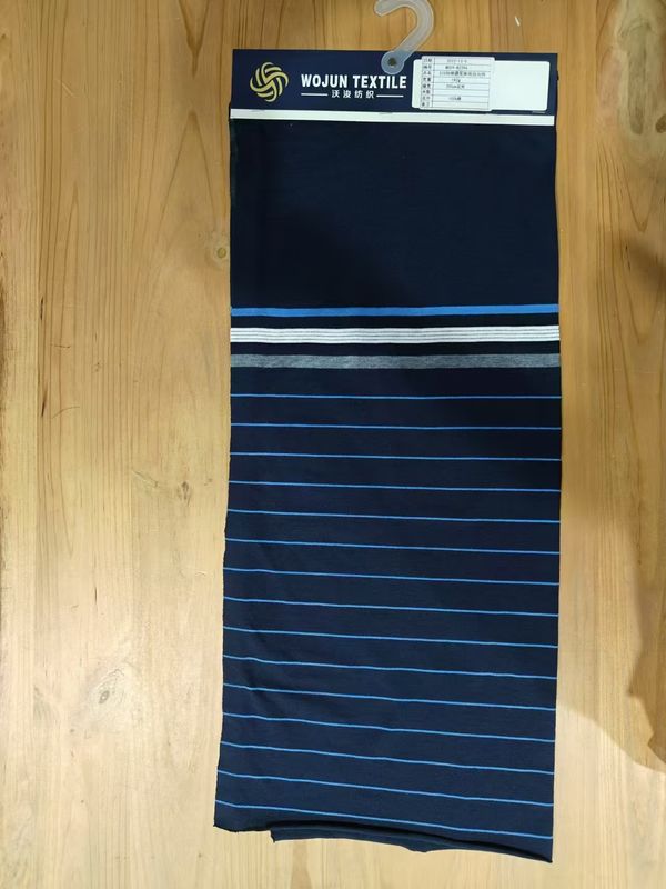 Tessuto per magliette a strisce elegante e respirabile e idratante