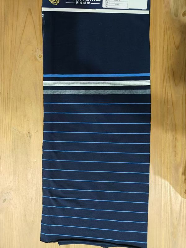 Tessuto per magliette a strisce elegante e respirabile e idratante