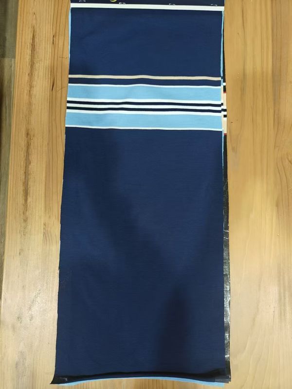Tessuti a maglia a strisce elastici e di buona qualità per abbigliamento casual