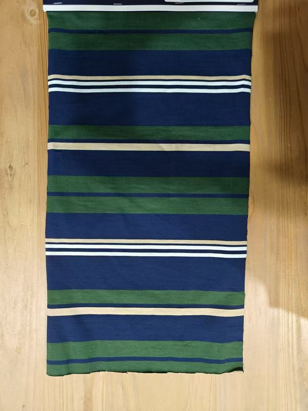 Tessuto a maglia a strisce per camicia da polo