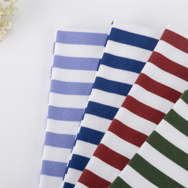 Comodo e non facile da deformare e traspirante tessuto a maglia a righe per abbigliamento casual