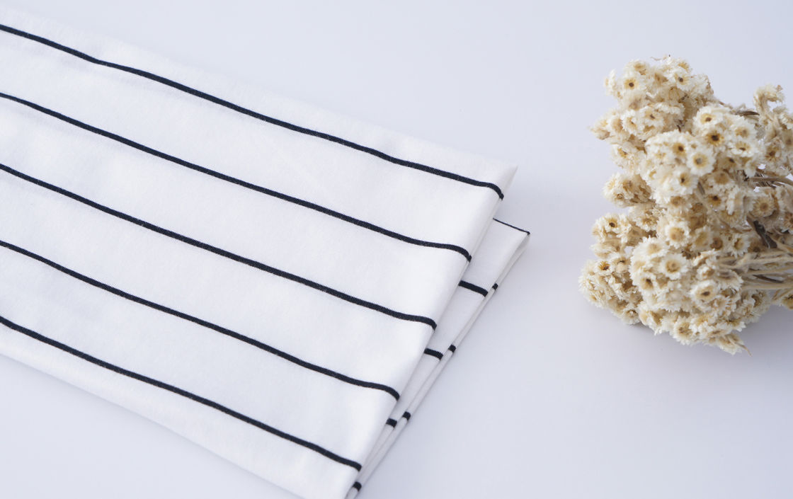 Materiale a strisce di buona qualità, di moda, confortevole e traspirante