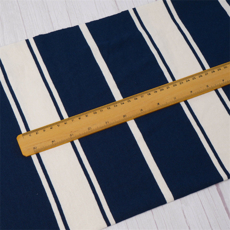 Tissu a maglia a strisce semplice e facile da indossare