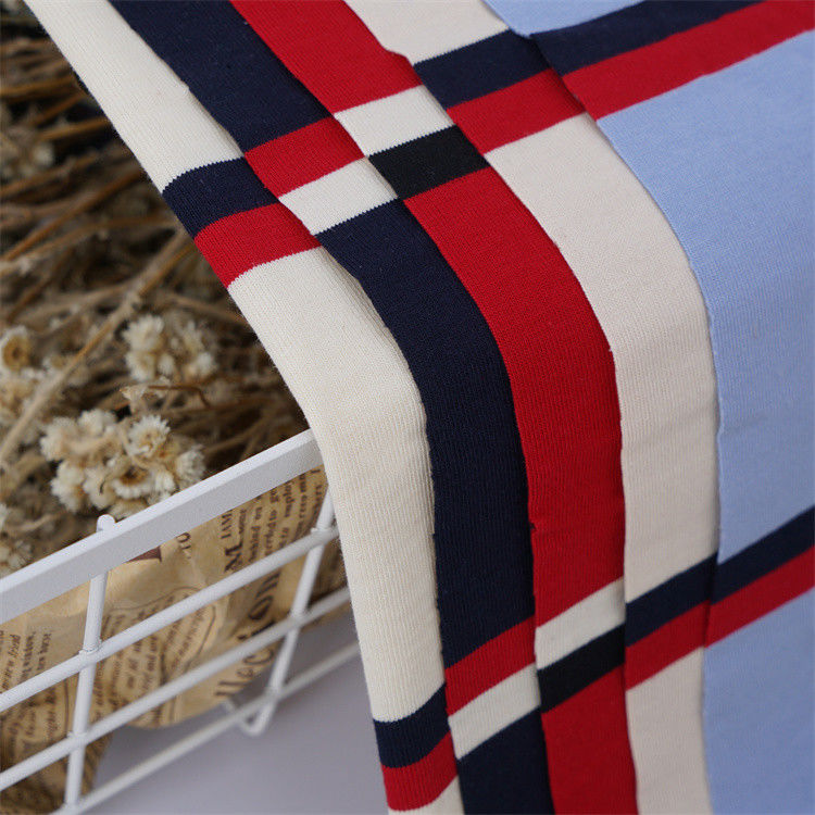 Naturale e confortevole Tissu a maglia a strisce per magliette