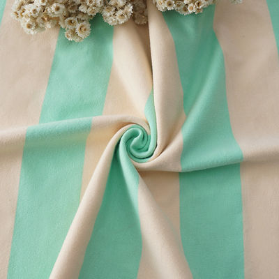 Un buon prezzo. Tessuti di jersey a righe traspiranti in linea