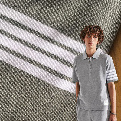 Tessuto Pique di cotone elastico con linea chiara 175g texture a strisce resistente all'abrasione