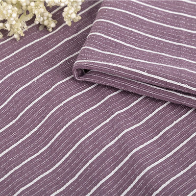 Tessuto di cotone rinfrescante con maglietta verticale a righe per abbigliamento informale