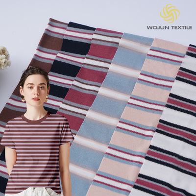 Un buon prezzo. Tessuto a maglia a strisce liscio e traspirante per magliette in linea