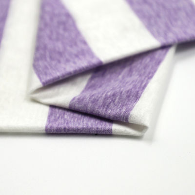 Un buon prezzo. Leggere e morbido Confortevole buona consistenza Materiale a righe Tessuto per maglietta in linea