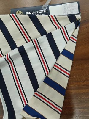 Un buon prezzo. Semplice e alla moda Comodo Tissu a maglia a strisce per maglietta in linea