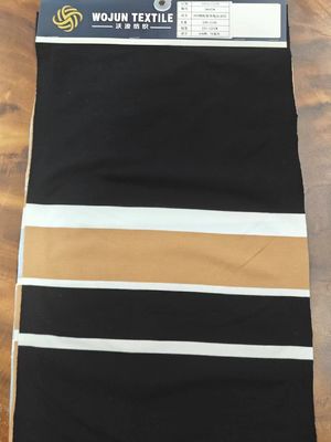 Un buon prezzo. Stoffa a maglia a strisce di alta qualità e respirabile per polo in linea