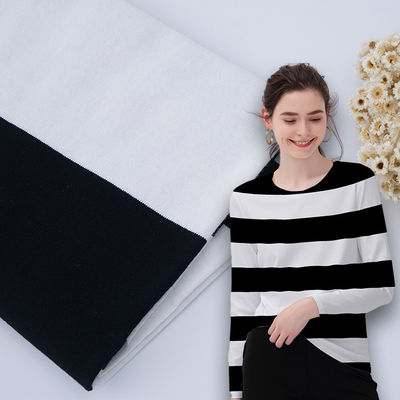Tessuto a maglia a strisce comodo e idratante e liscio per abbigliamento casual