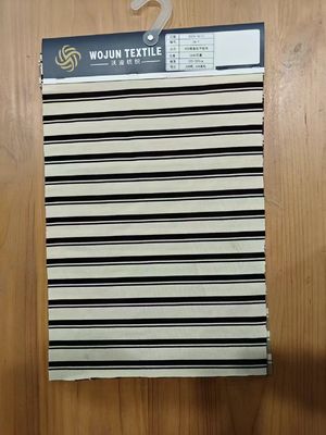 Un buon prezzo. Tessuto a maglia a strisce sano, piatto, liscio e adatto alla pelle in linea