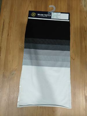 Comodo e alla moda e resistente e amichevole per la pelle tessuto a maglia a righe per abbigliamento casual