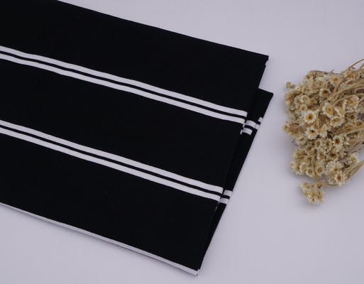 Un buon prezzo. Stoffa di materiale a strisce elastico e resistente e anti sudore per polo in linea