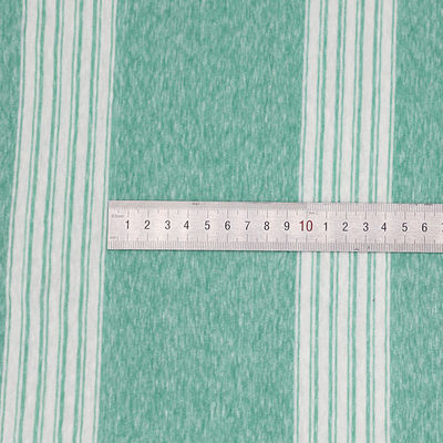 Tissu a maglia a righe delicato e comodo