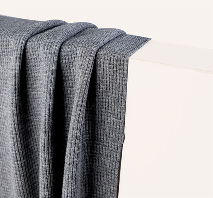 Materiale a strisce respirabile resistente all'usura e sano e elegante per magliette