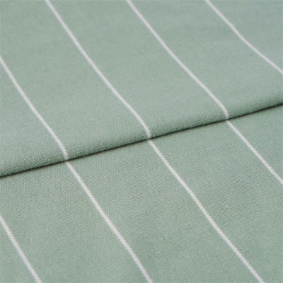 Un buon prezzo. Tessuto a maglia a righe di alta qualità liscio e traspirante in linea