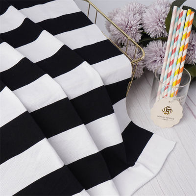 Un buon prezzo. Tessuto a maglia a strisce comodo e resistente all'usura in linea