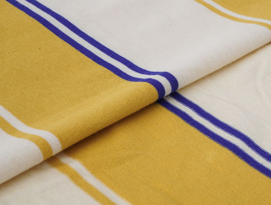 Un buon prezzo. Pelle liscia - tessuto a maglia a righe per magliette in linea