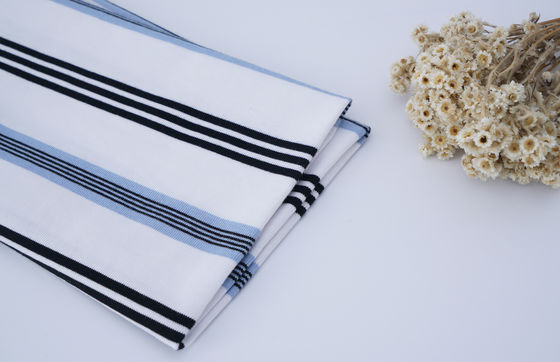 Un buon prezzo. Tessuto a maglia a righe croccanti antirughe delicato sulla pelle multicolore per T-shirt in linea