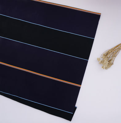 Un buon prezzo. Tessuto a maglia a strisce e resistente all'usura, che risparmia il sudore e che respira, per la polo in linea