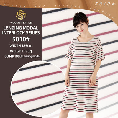 Un buon prezzo. Salutevole, comoda e morbida Tela a maglia a righe Filato tinto per abbigliamento domestico in linea