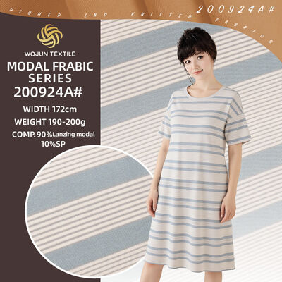 Un buon prezzo. Elastico e comodo e di alta qualità tessuto di cotone a righe naturale per polo in linea