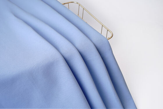 Un buon prezzo. Tessuto a maglia solido traspirante, resistente, robusto e resistente all'usura per felpa con cappuccio in linea